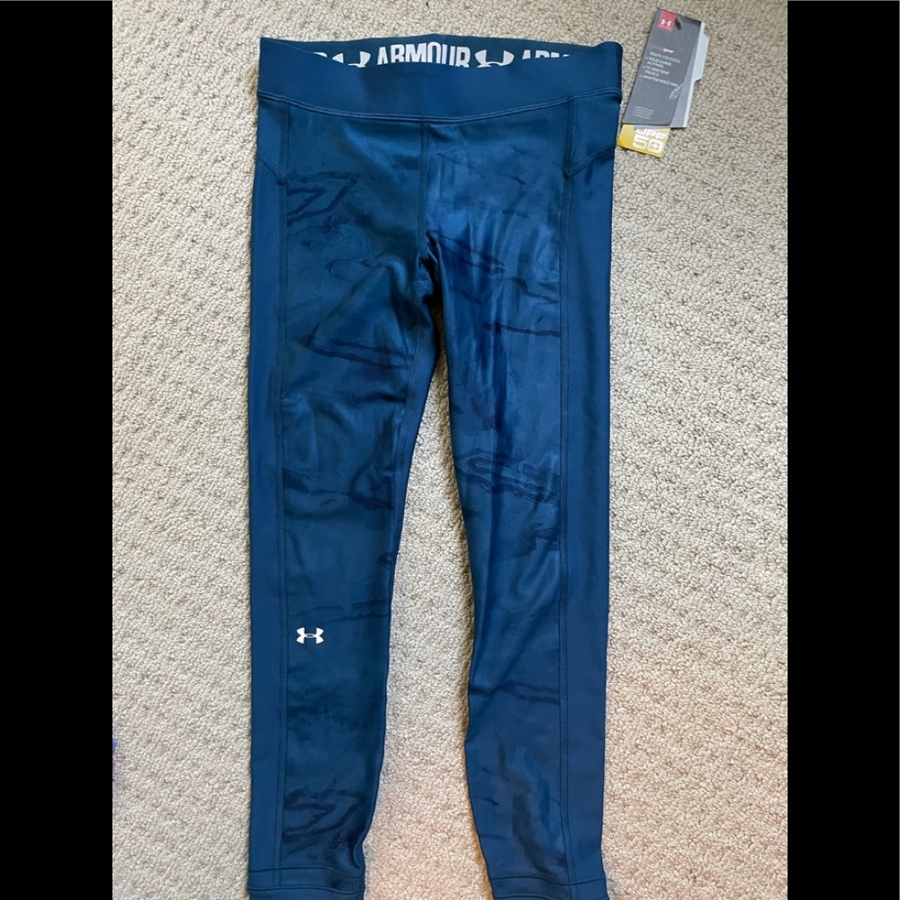 Under Armor Women’s Blue Cropped Leggings